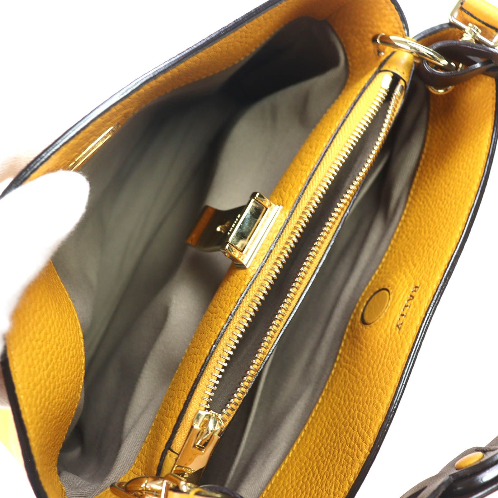 極美品△BALLY バリー Lucyle トップハンドルバッグ レザー 2WAY 