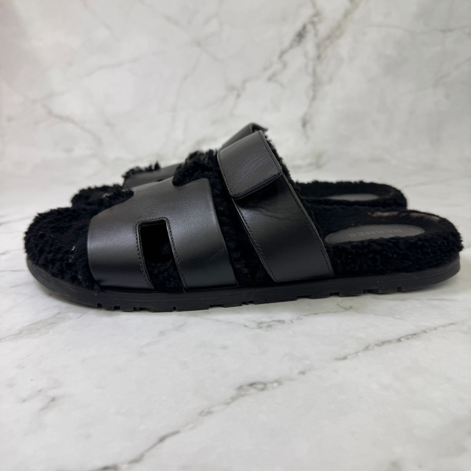 エルメス HERMES ムートンサンダル 黒 シプレ　42 鑑定済み 】エルメス 《 シプレ 》 42 ( 27cm程度 ) ブラック シルバー