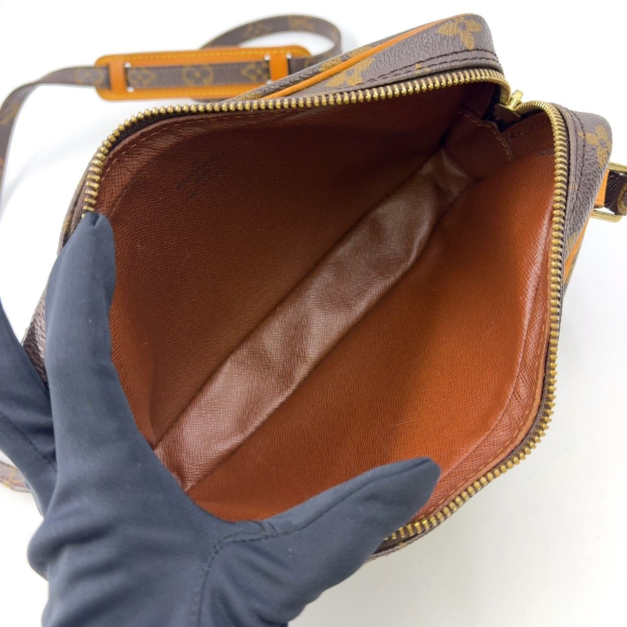 Buy from Japan Easily