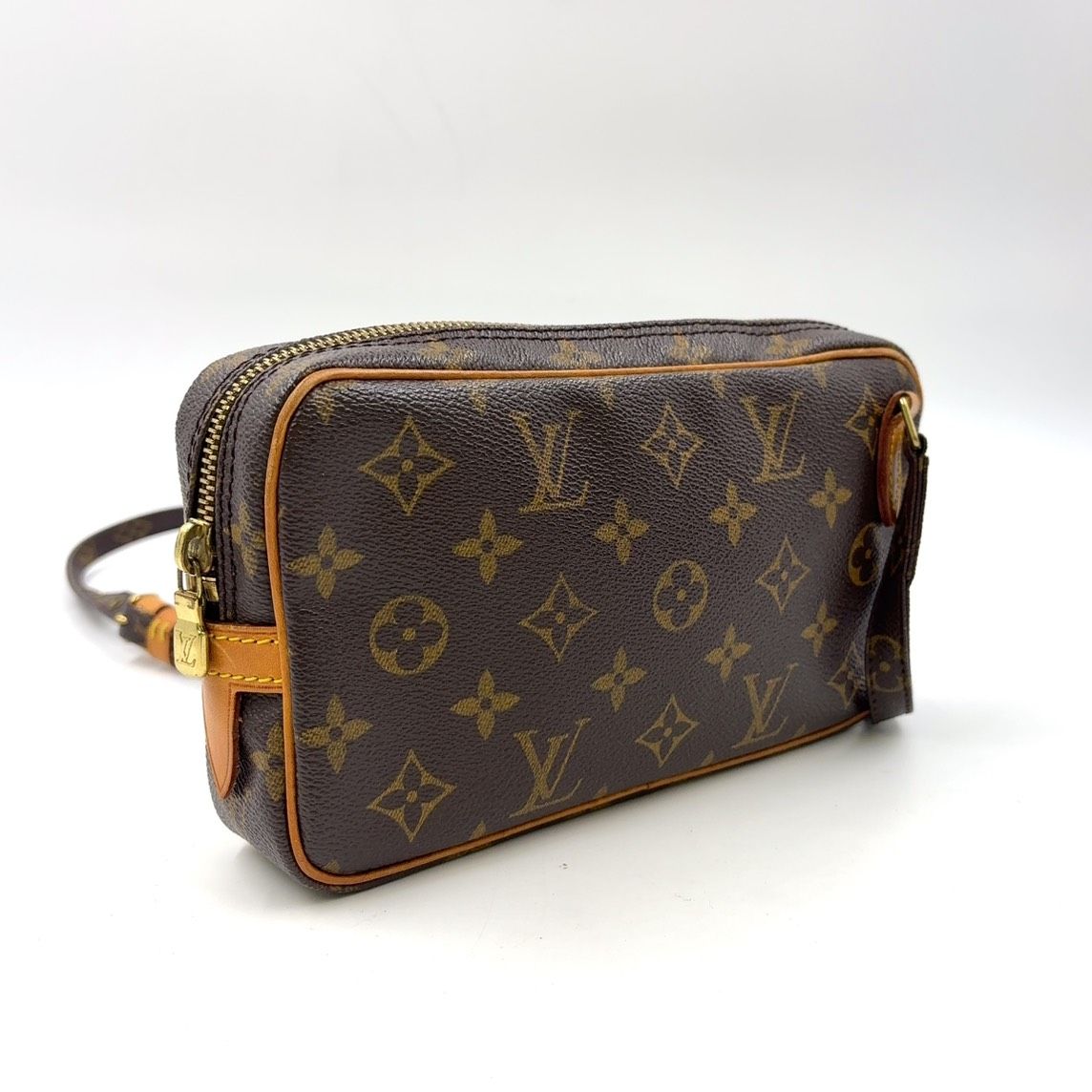 Buy from Japan Easily