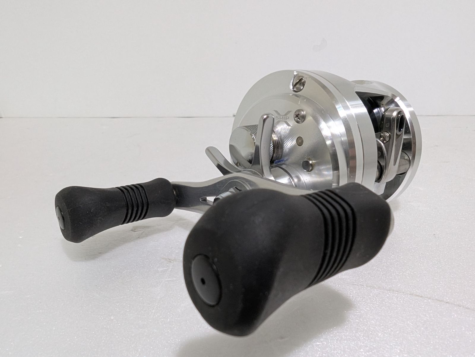 美品•中古品】シマノ 11 オシアカルカッタ 200HG（右ハンドル） - メルカリ