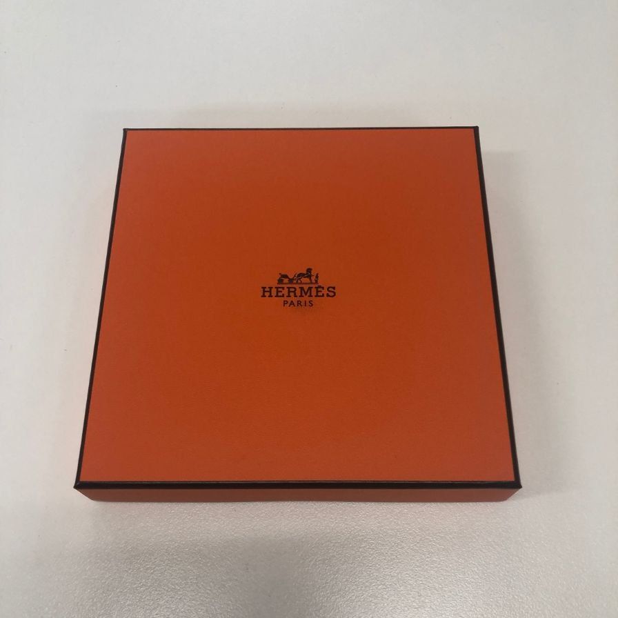 エルメス ハンカチ コットン100% ネイビー【AFI17】【中古】 - メルカリ