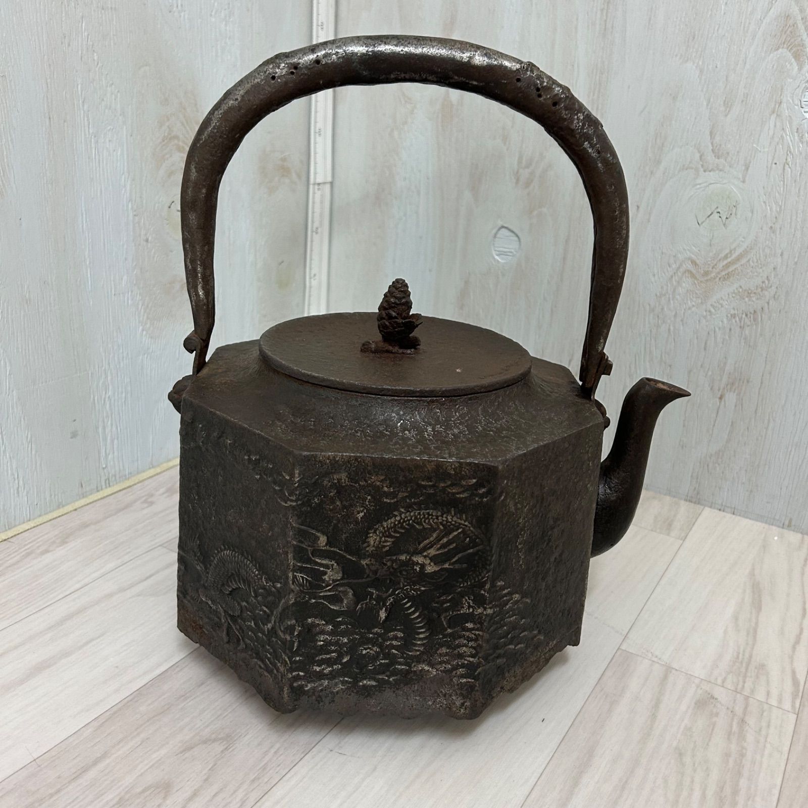 南部鉄器 天祐堂 鉄瓶 八角形 大きめ 全長約30cm 漏れあり 重さ約