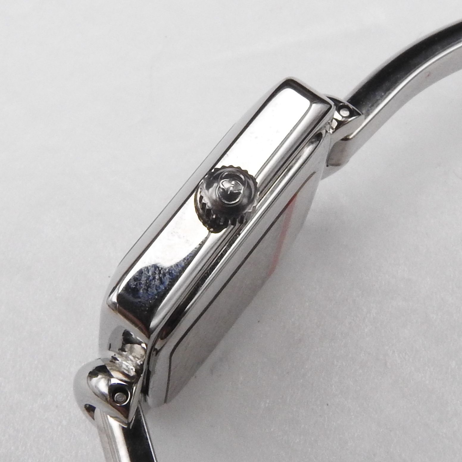 稼働確認済み】GUCCI グッチ 1900 L 腕時計 バングルウォッチQZ 箱 