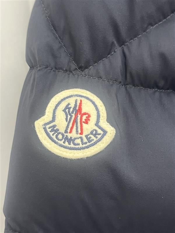 中古品】 MONCLER モンクレール DIST ファーフード ジップアップ