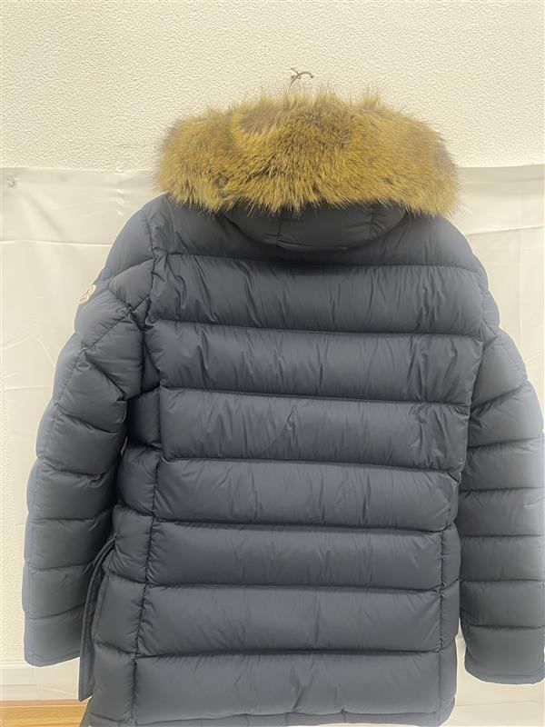 中古品】 MONCLER モンクレール DIST ファーフード ジップアップ