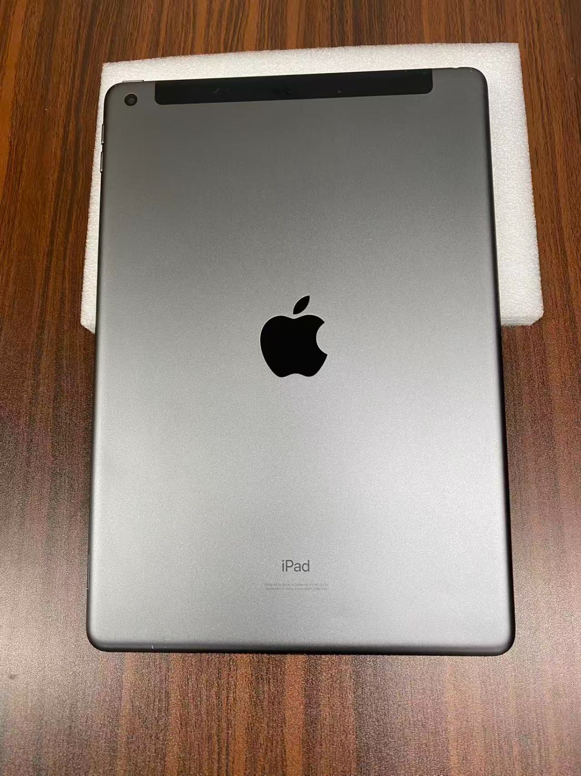 電池87%Apple iPad8 Wi-Fi + Cellular 32GB　Space gray