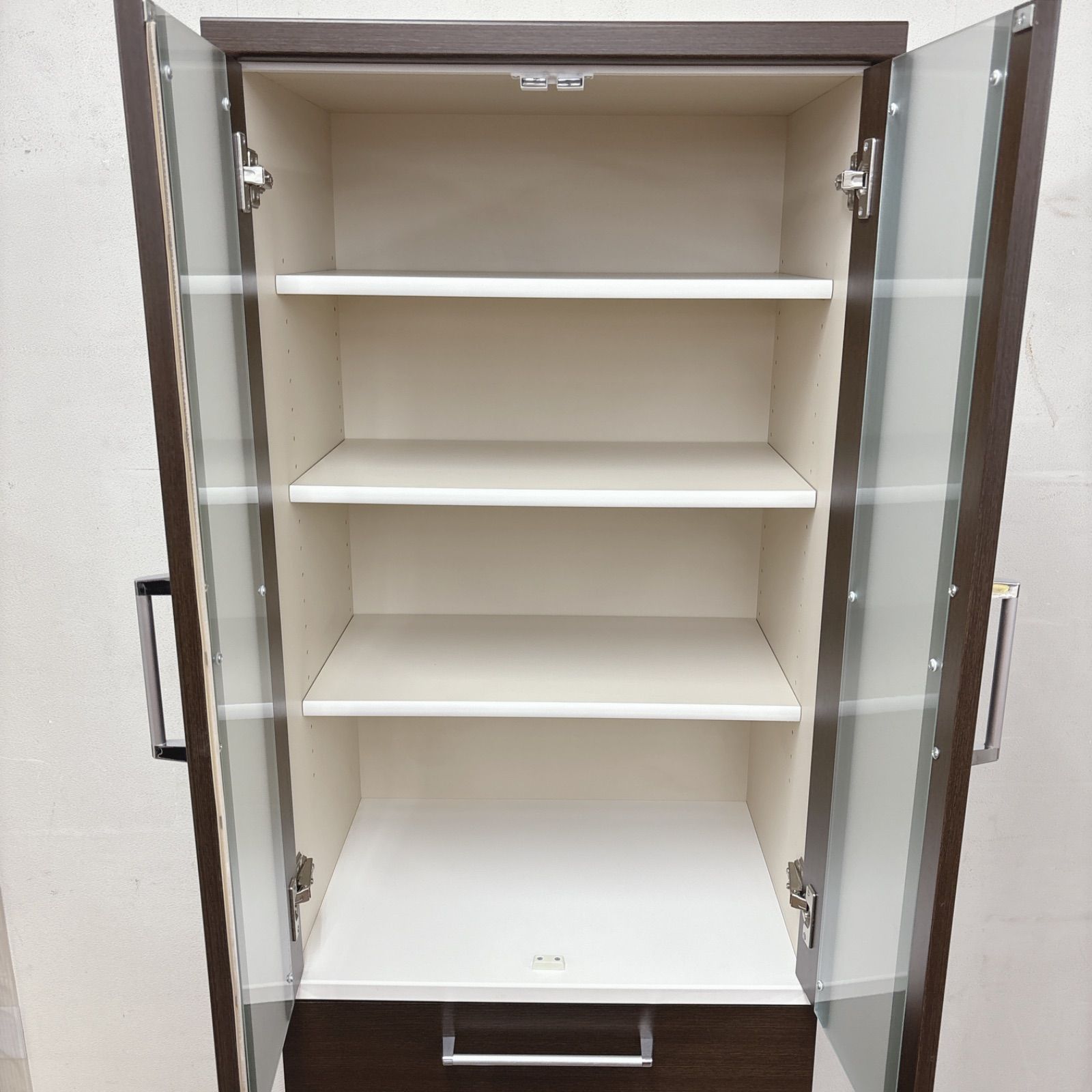 I622 ? 名古屋市近郊配送設置無料！ NITORI キッチンボード 食器棚 