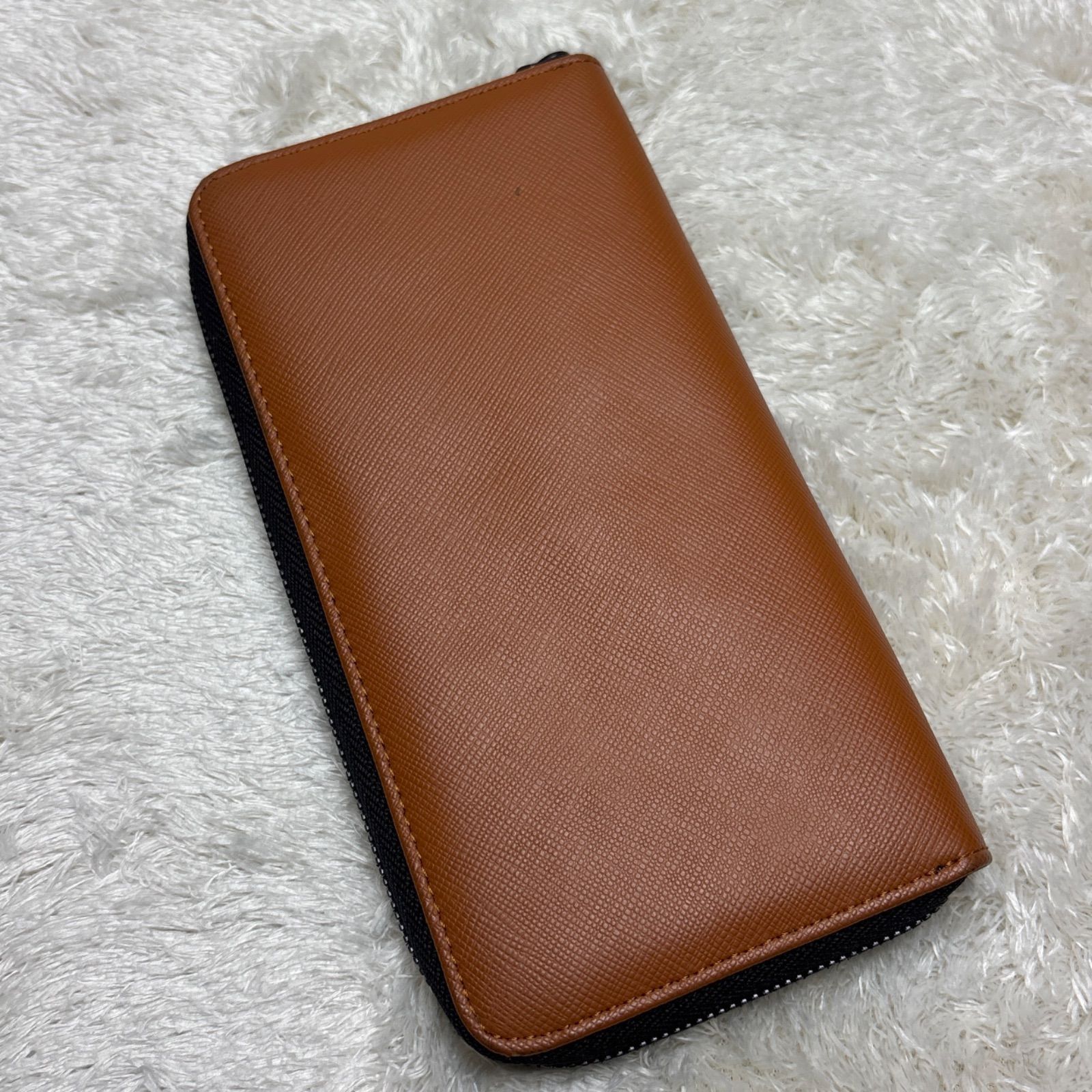 美品 DIESEL ディーゼル レザー 長財布 エンボス加工 ラウンド 