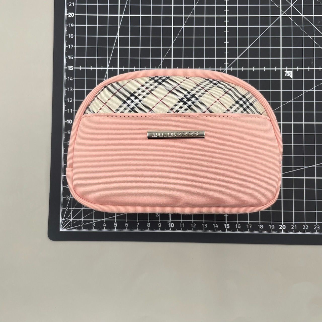 極美品 BURBERRY バーバリー 化粧ポーチ マルチポーチ ノバチェック