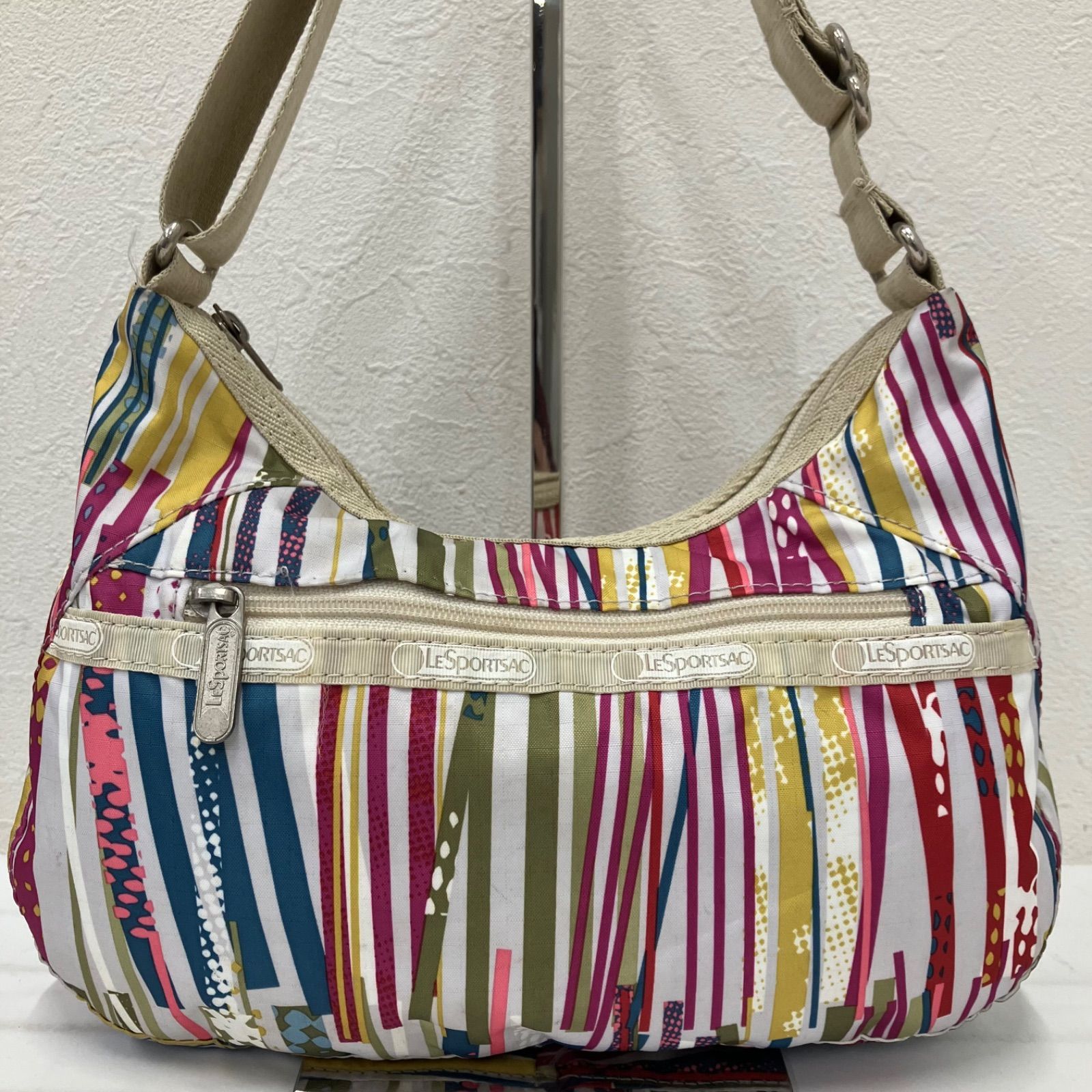 1535 LeSportsac レスポートサック ショルダーバッグ 斜めがけバッグ 