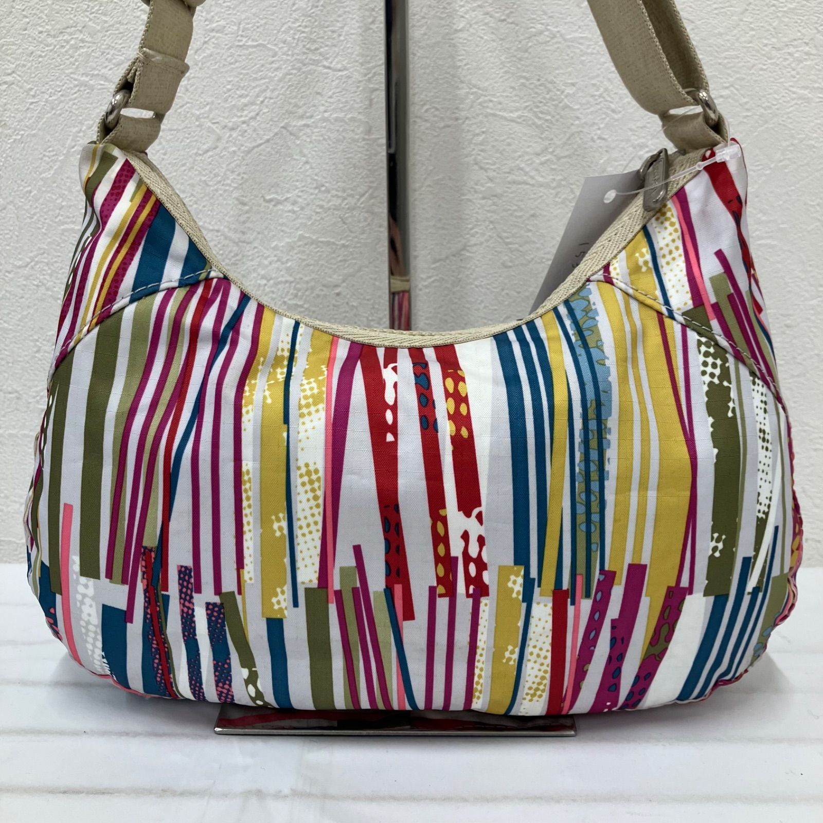 1535 LeSportsac レスポートサック ショルダーバッグ 斜めがけバッグ 