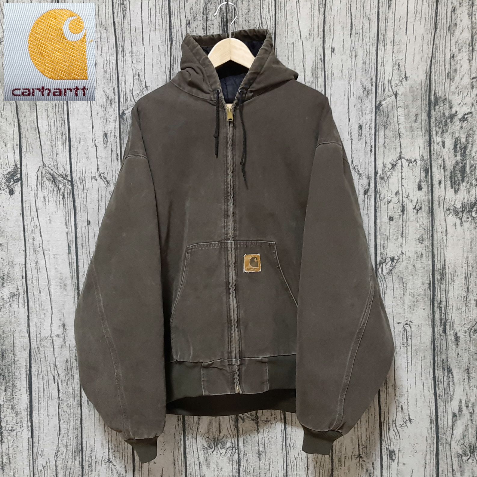 size 4XL】Carhartt アクティブジャケット ティンバーブラウン 革ロゴ 