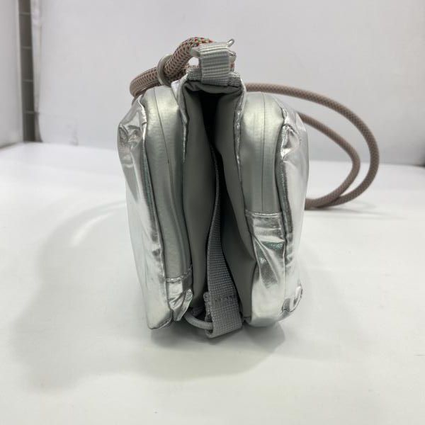 中古】Topologie ボトルサコッシュ ミディアム シルバー トポロジー[24