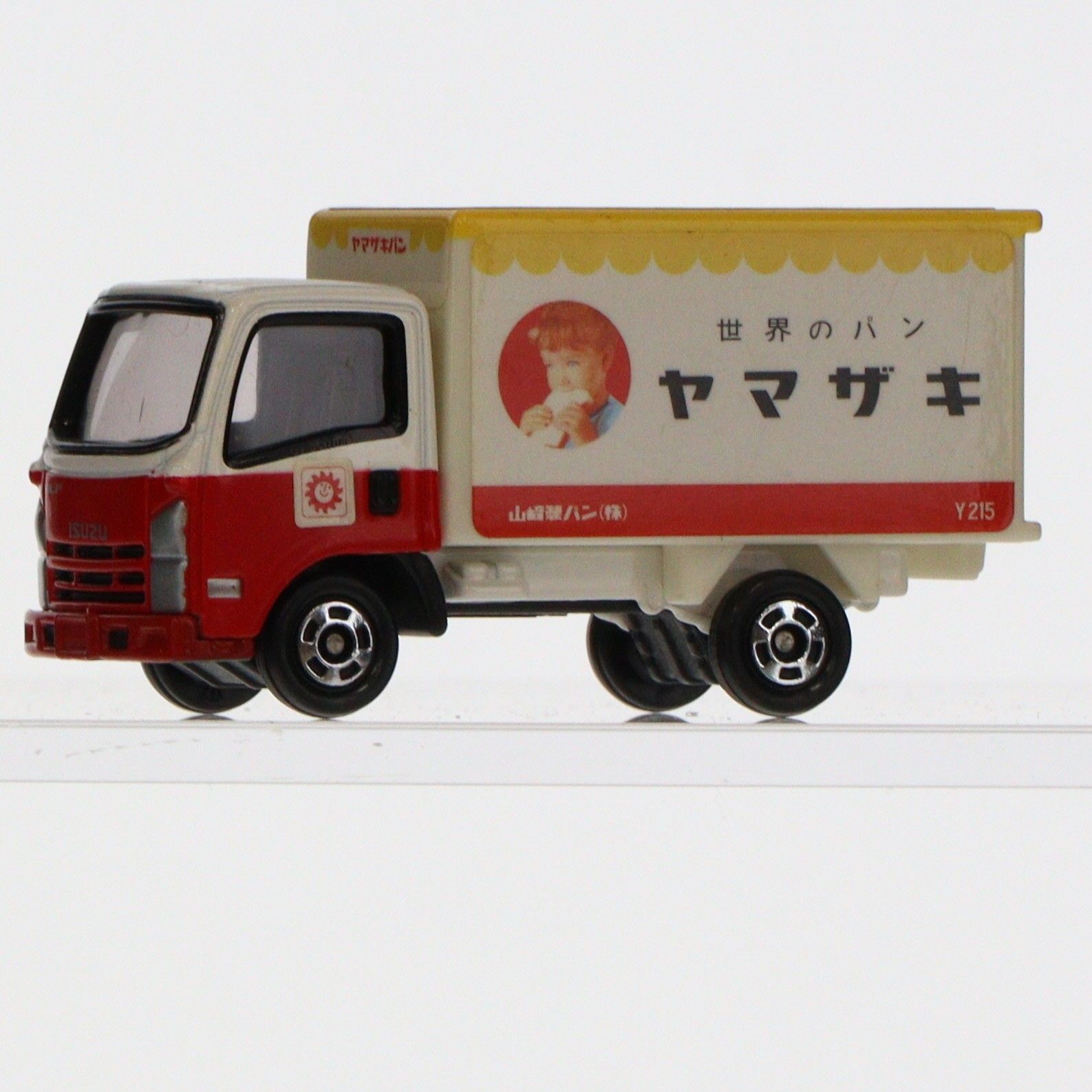トミカ No.49 ヤマザキ・パントラック(ホワイト×レッド×イエロー/赤箱