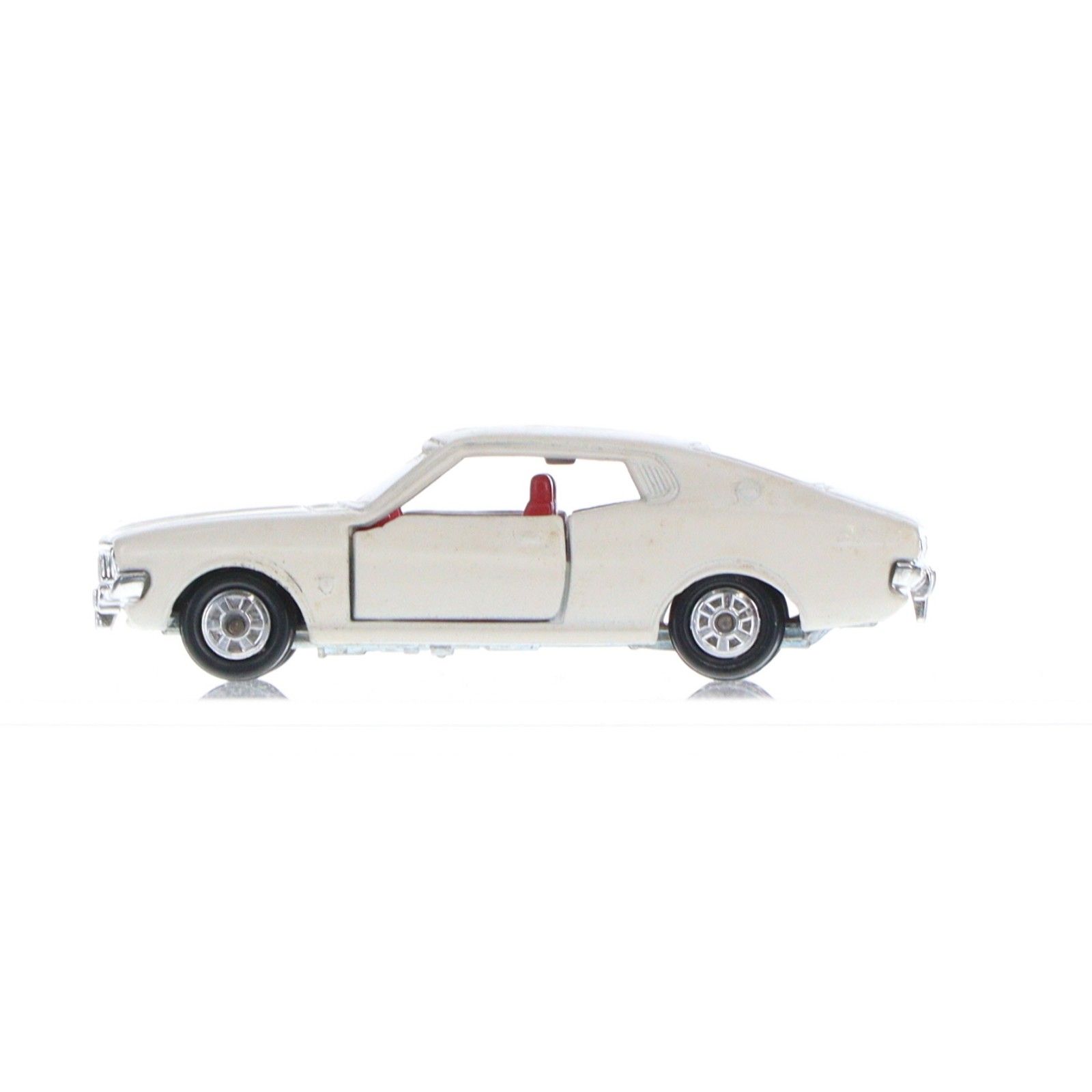 トミカ No.69 1/61 コロナ マークII-L(ホワイト/黒箱/日本製) 完成品