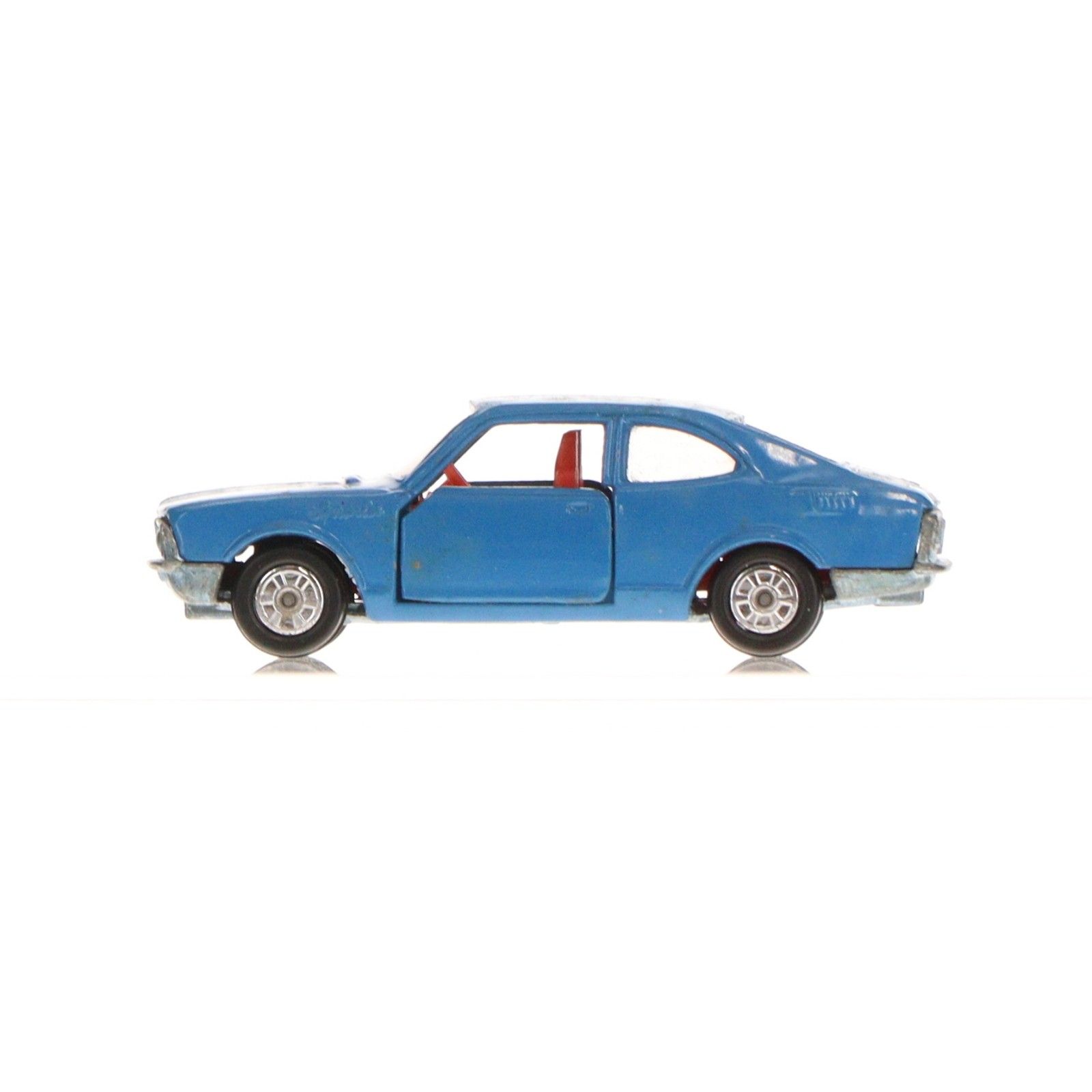 トミカ No.11 1/59 トヨタ スプリンター 1200 SL(ブルー/黒箱/日本製