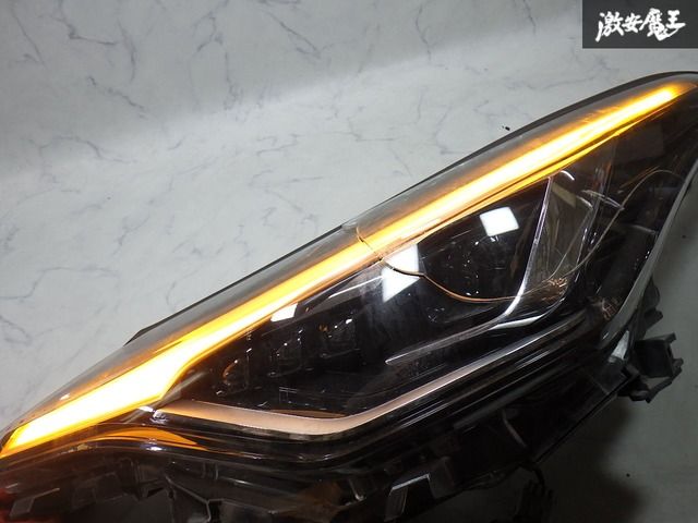 トヨタ 純正 ZYX11 ZYX10 NGX50 C-HR 後期 LED ヘッドライト トヨタ 純正 ZYX11 ZYX10 NGX50 C-HR 後期 LED ヘッドライト