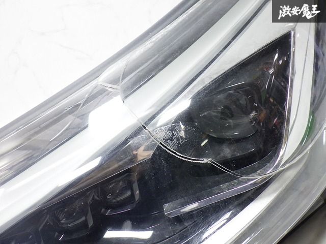 トヨタ 純正 ZYX11 ZYX10 NGX50 C-HR 後期 LED ヘッドライト トヨタ 純正 ZYX11 ZYX10 NGX50 C-HR 後期 LED ヘッドライト