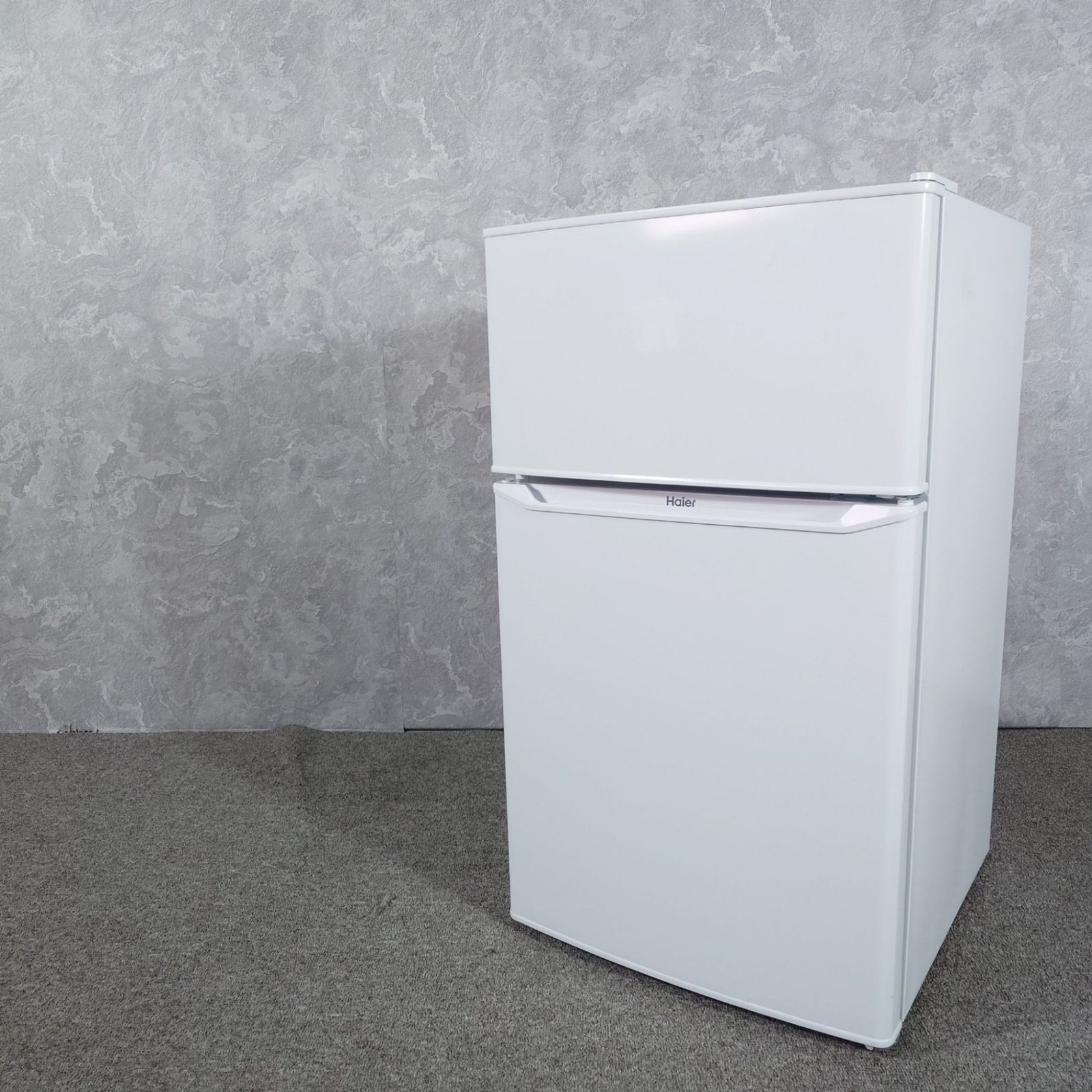 Haier 冷蔵庫 21年製 85L TJ12354 Amazon | Haier(ハイアール) 2ドア 直冷式 冷凍冷蔵庫 85L ホワイト JR