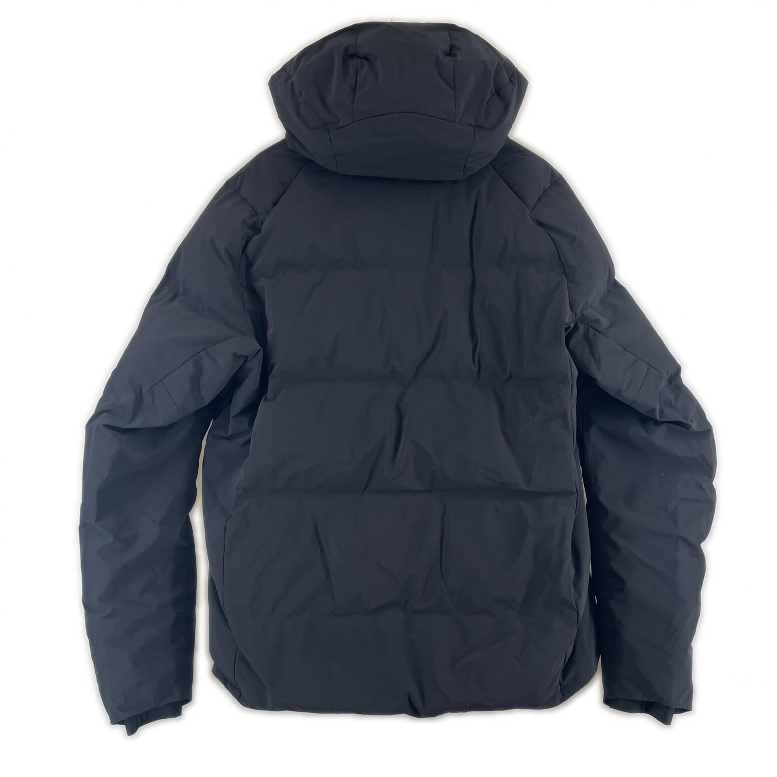 美品 DESCENTE デサント DAMQGK33U ライン 秋冬 AW ダウンジャケット 