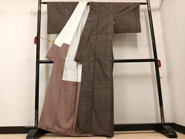 平和屋着物●本場大島紬　カタス7マルキ　唐草間道　正絹　逸品　AABG9548ph 平和屋着物○本場大島紬 白大島 カタス7マルキ 更紗唐草文 正絹 逸品