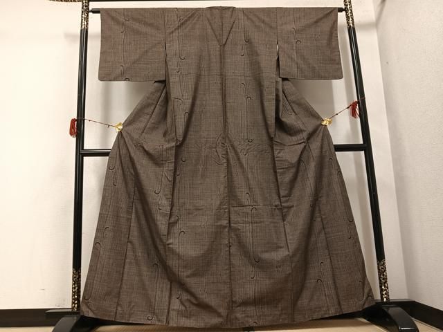 平和屋着物●本場大島紬　カタス7マルキ　唐草間道　正絹　逸品　AABG9548ph 平和屋着物○本場大島紬 カタス7マルキ 唐草間道 正絹 逸品 AABG9548ph