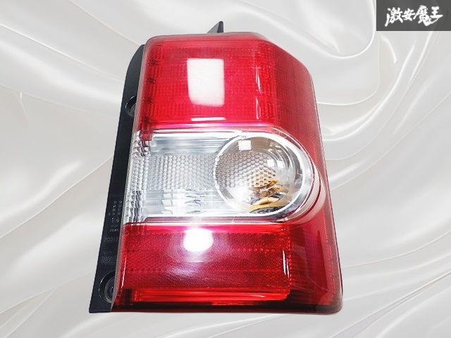 ムーヴ コンテ カスタム L575S テールライト 左右セット 後期 LED 