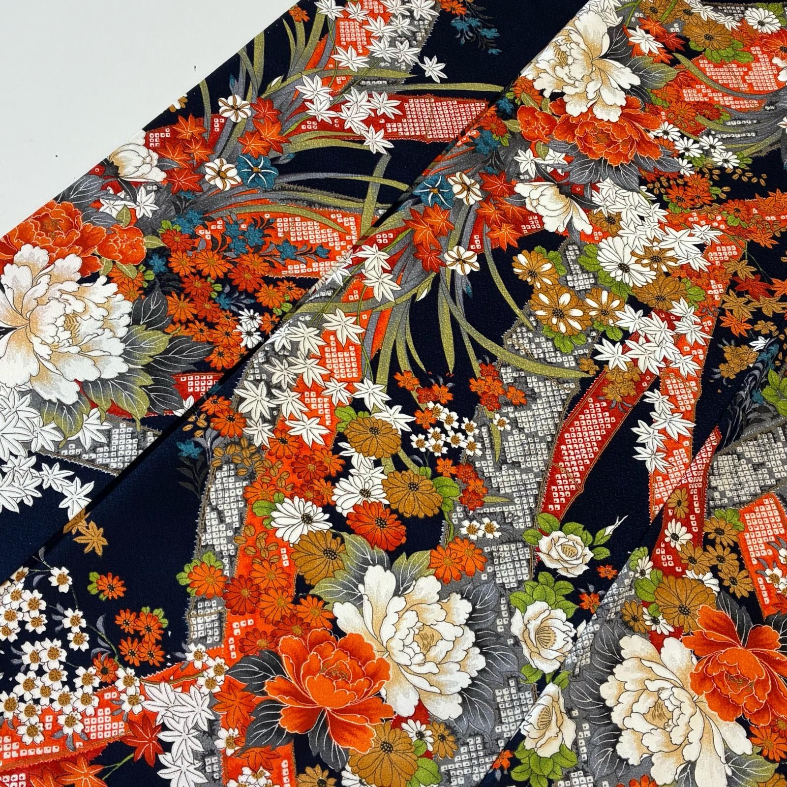 縮緬 小紋 正絹 藍染め 美しい染めの花 袷 着物 MK-5926 - メルカリ