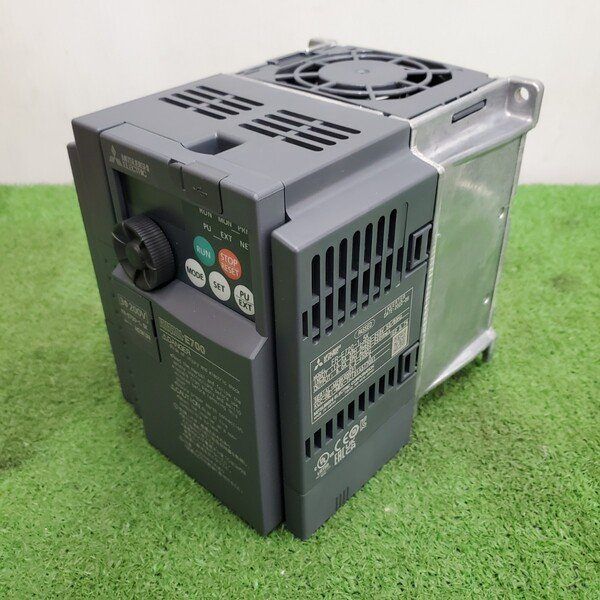 ミツビシ 三菱電機 FR-E720-1.5K インバーター【野田愛宕店】【店頭取引限定】【未使用】管理番号：ITGNZH6VZH0K 未使用】ﾐﾂﾋﾞｼ FR-E720-1.5K ｲﾝﾊﾞｰﾀｰ 2022年製【野田愛宕店】 - メルカリ