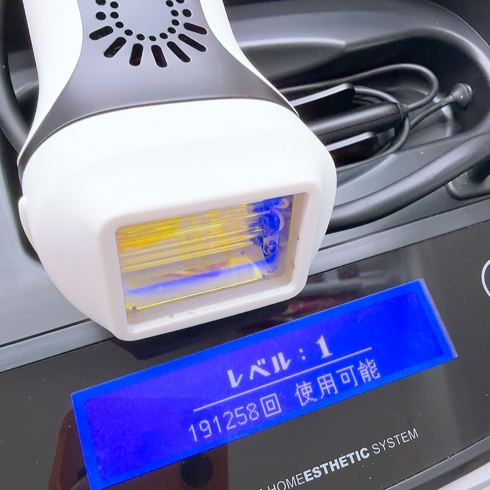 最新版ケノン 脱毛器7.2Ver 眉毛脱毛器付き 新品未使用カートリッジ付き ほぼ未使用/付属品全付】脱毛器 ケノン 7.2 眉毛脱毛器付 パール