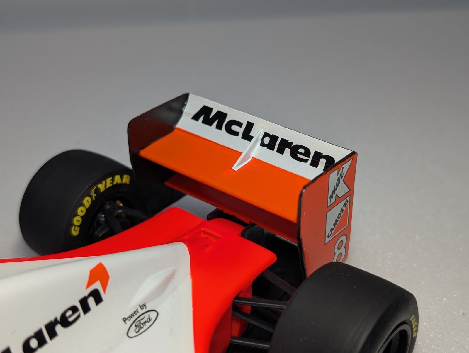 初期製品 1/18 ミニチャンプス マクラーレンMP4/8 アイルトン・セナ