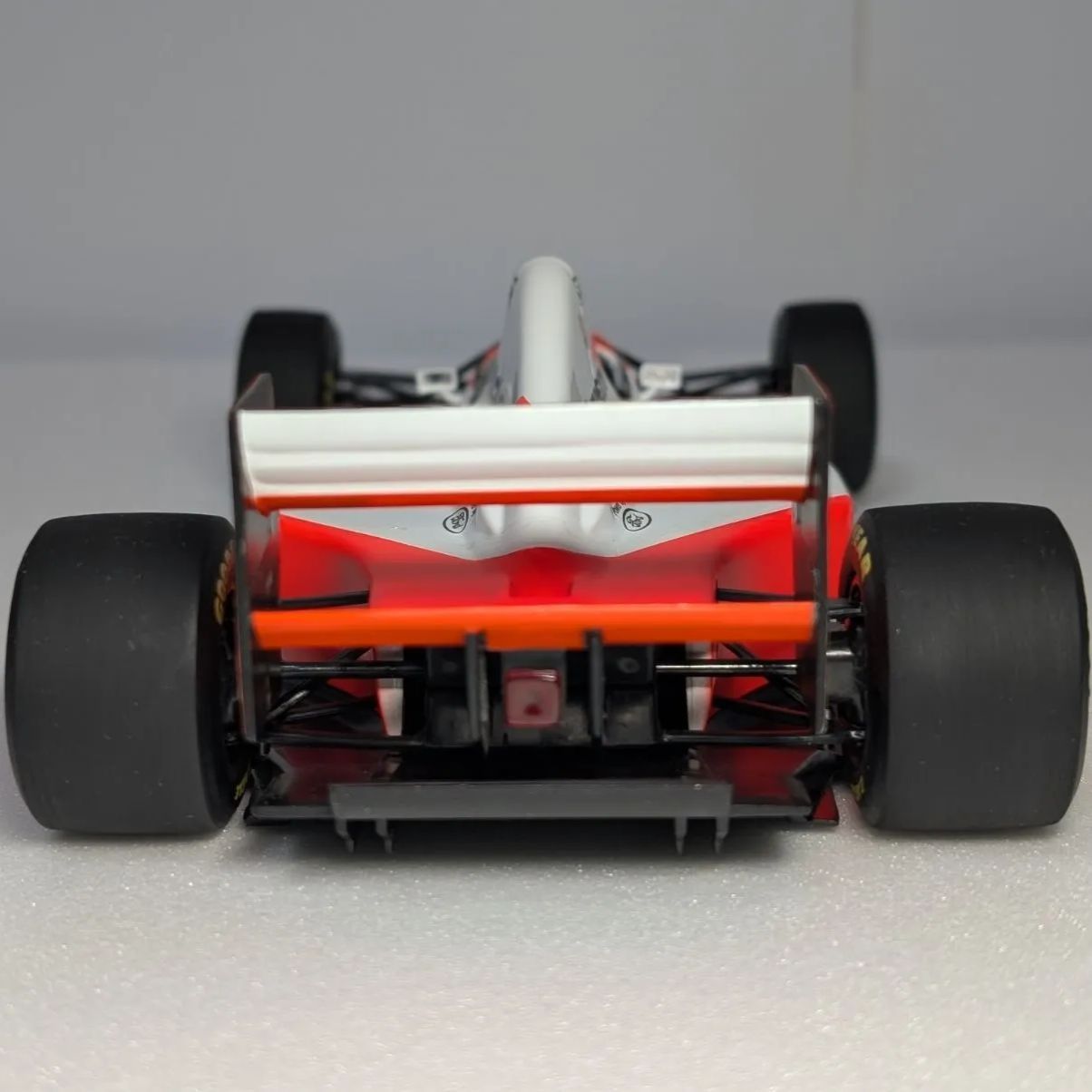 初期製品 1/18 ミニチャンプス マクラーレンMP4/8 アイルトン・セナ