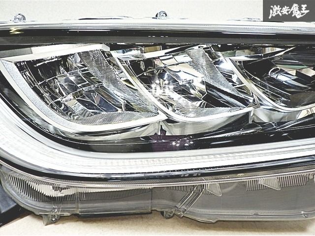 TOYOTA トヨタ 純正 MXPA10 MXPH10 ヤリス ヘッドライト ヘッドランプ 