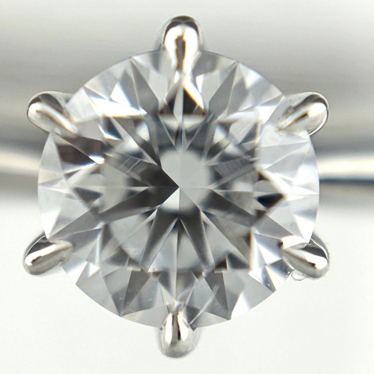 ロイヤル・アッシャー ROYAL ASSCHER ダイヤモンド デザインリング
