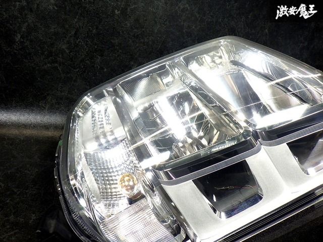 破損無し！ 即発送！】点灯OK！ レンズ綺麗 スズキ純正 DA17W エブリイ