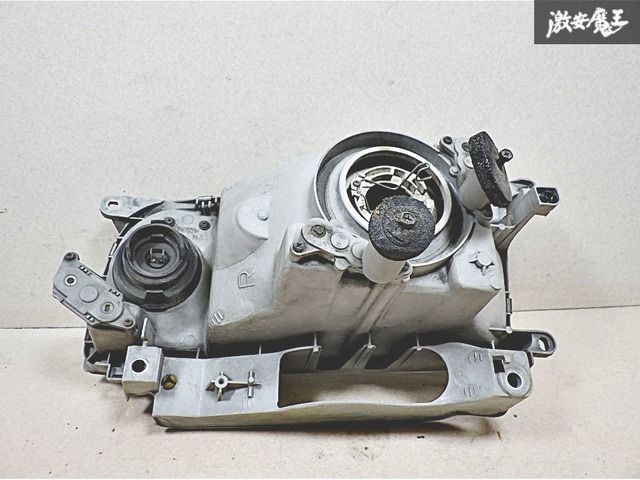TOYOTA トヨタ 純正 RZH101 UZH138 100 ハイエース ハロゲン ヘッド