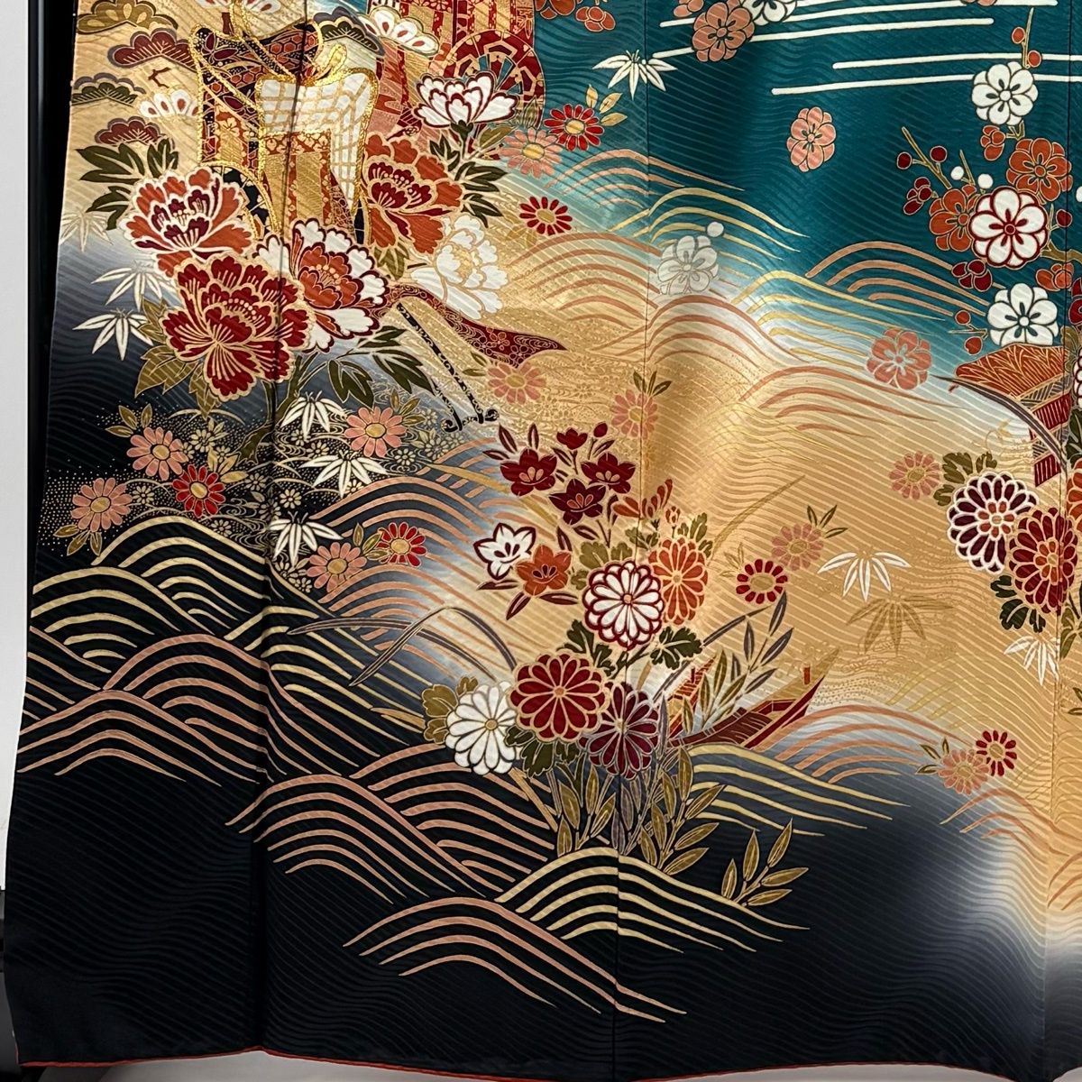 振袖 秀品 草花 鴛鴦 金糸 金彩 薄緑 袷 161cm 66cm M 正絹 【中古】 ☆