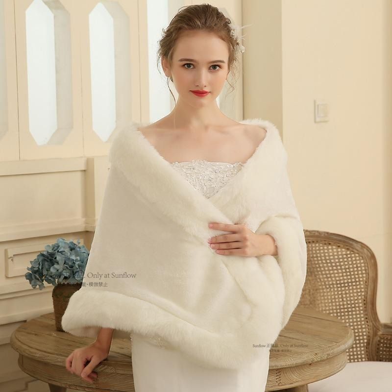 再入荷 ウェディングショール ショール 白 ファー ウェディング ホワイト 結婚式 花嫁 二次会 パーティー ウェディング 豪華 プリンセス 森ガール 前撮り フェミニン