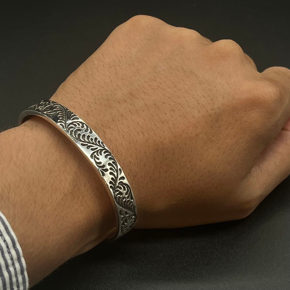 シルバー925 バングル ブレスレット アクセサリー 唐草 シルバー 
