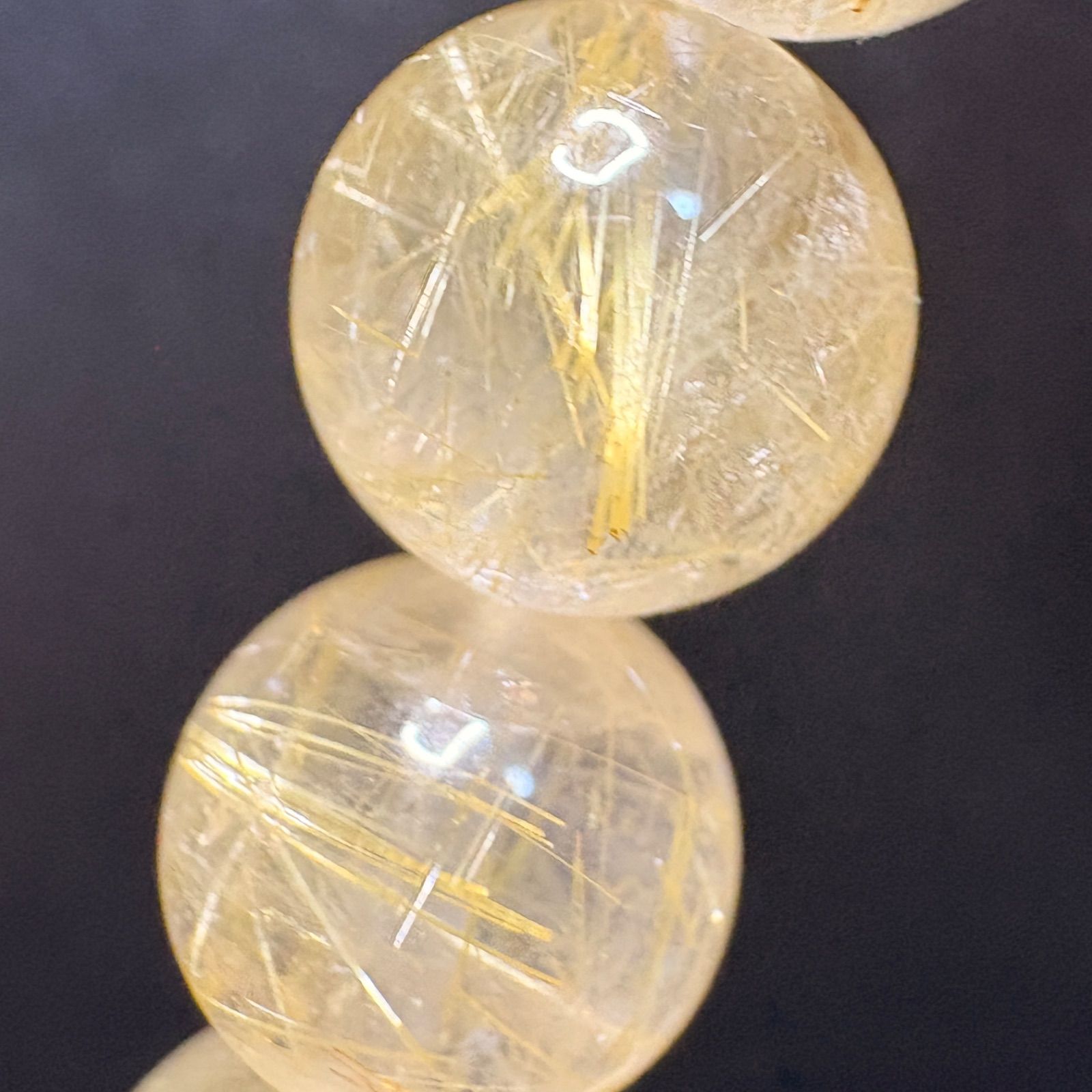 ゴールドルチルクォーツ花火