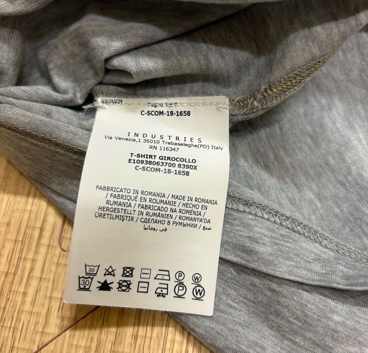 レア極美品】MONCLER モンクレールゴールドワッペン半袖Tシャツグレー