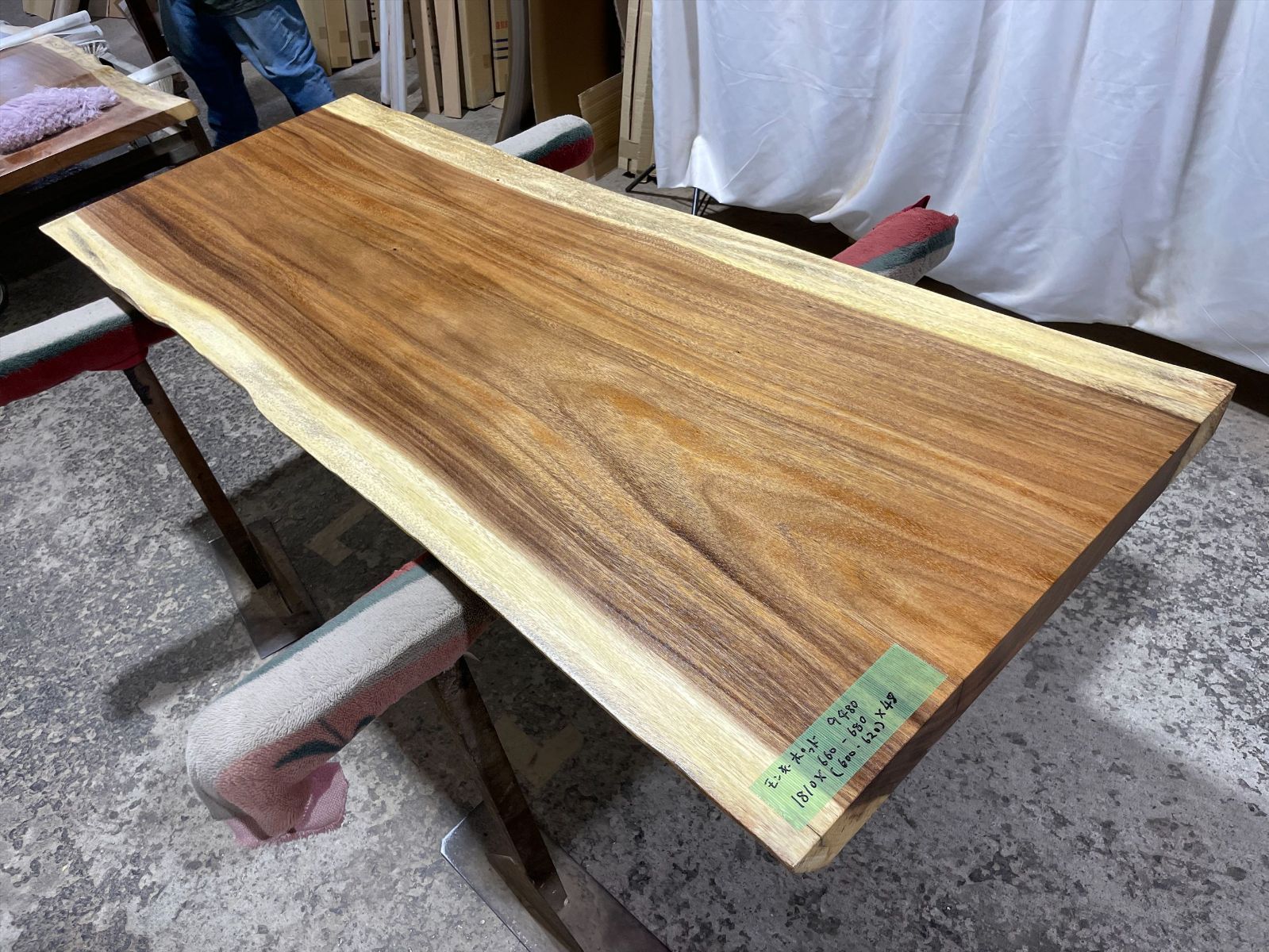 モンキーポッド9480 一枚板無垢 乾燥材 1810x660-680x48mm 