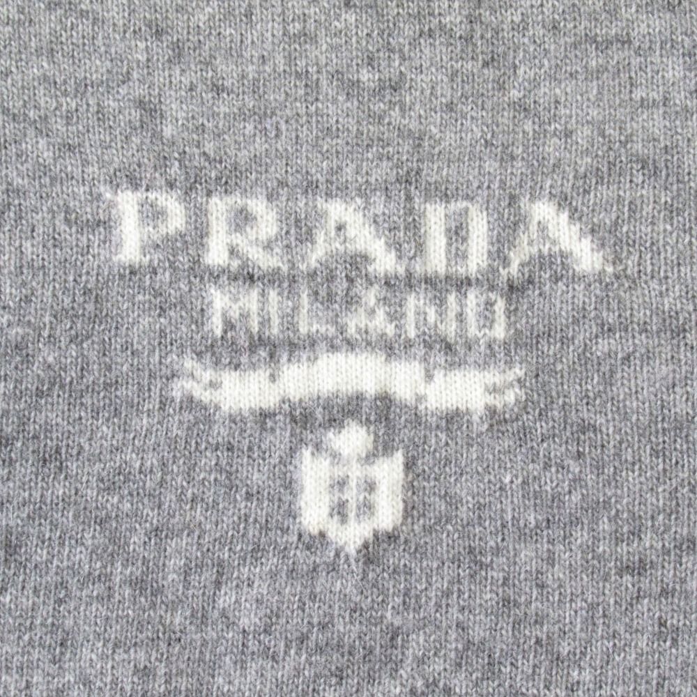 新品同様 PRADA プラダ カシミヤ混 ニット セーター カットソー 長袖 インターシャ ロゴ サイズ38 グレー レディース 古着 中古 USED 新品同様 PRADA プラダ カシミヤ混 ニット セーター カットソー 長袖