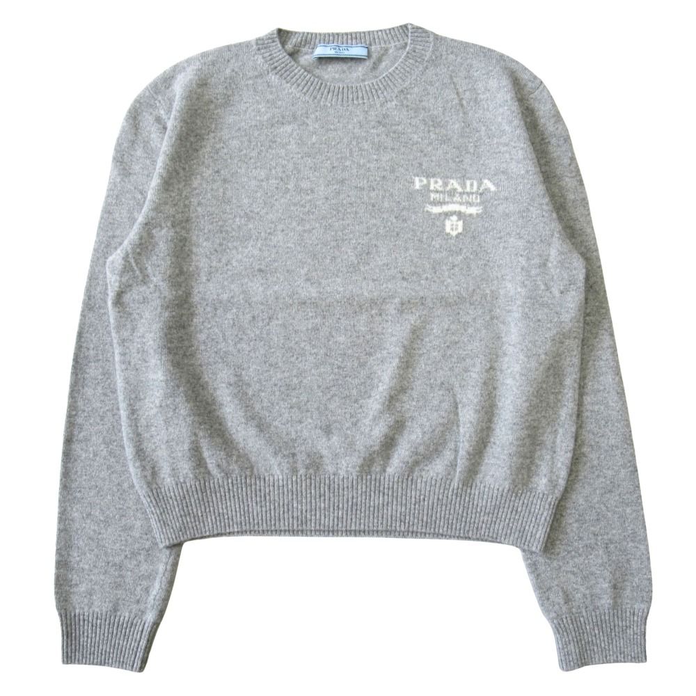 新品同様 PRADA プラダ カシミヤ混 ニット セーター カットソー 長袖 インターシャ ロゴ サイズ38 グレー レディース 古着 中古 USED 新品同様 PRADA プラダ カシミヤ混 ニット セーター カットソー 長袖