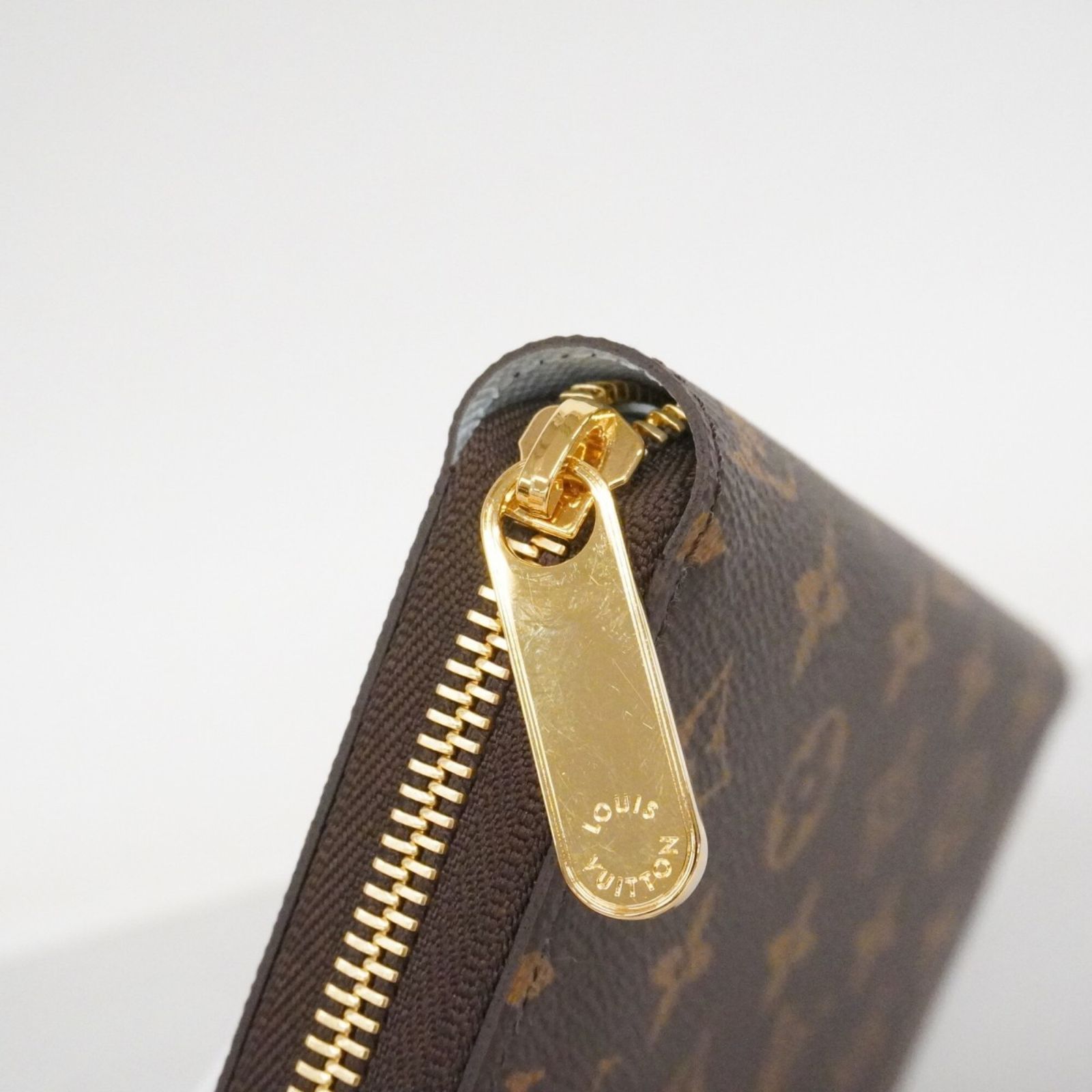 ルイヴィトン M82106 長財布  ブラウン LOUIS VUITTON ジッピーウォレット モノグラム 楽天市場】【新作・新品】ルイヴィトン 長財布 LOUIS VUITTON ラウンド