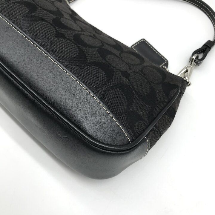 美品 COACH コーチ シグネチャー アクセサリー ポーチ ワンショルダー 