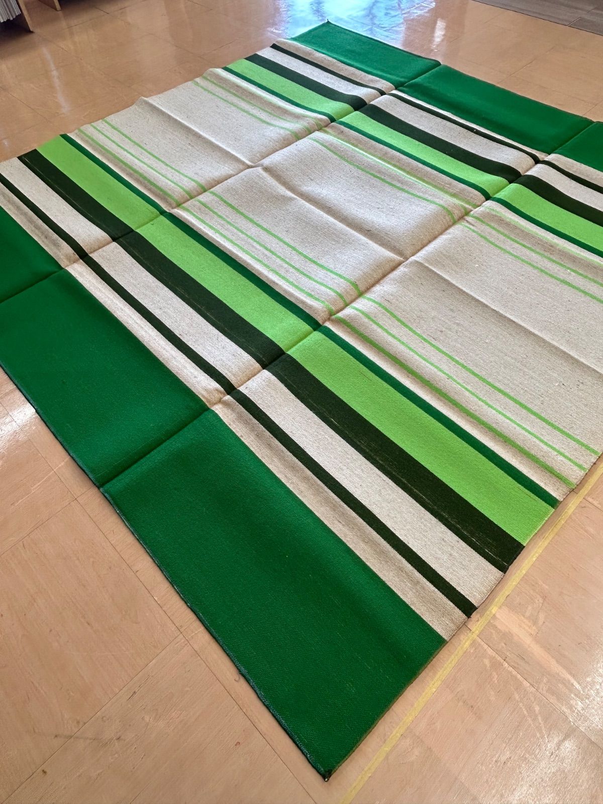 美品！ストライプ ラグ カーキ