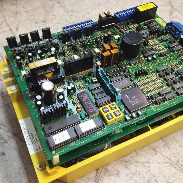 ファナック/FANUC スピンドルサーボユニット A06B-6059-H002 - メルカリ