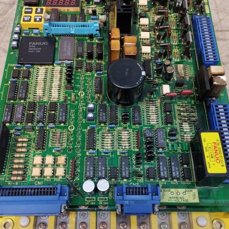 ファナック/FANUC スピンドルサーボユニット A06B-6059-H002 - メルカリ